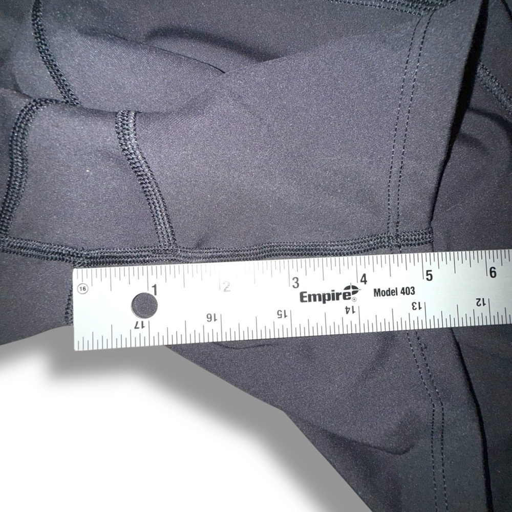 ATHLETA Alyson Felix Legend Shortie - Black 2X - Picture 11 of 11